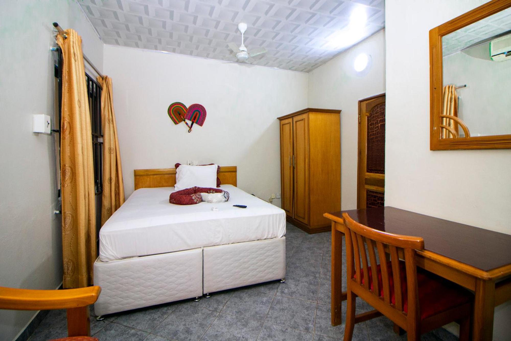 קומסי Prestige Guesthouse ,Ksi מראה חיצוני תמונה