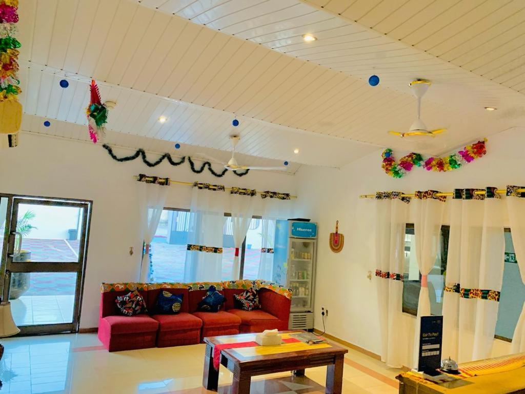 קומסי Prestige Guesthouse ,Ksi מראה חיצוני תמונה